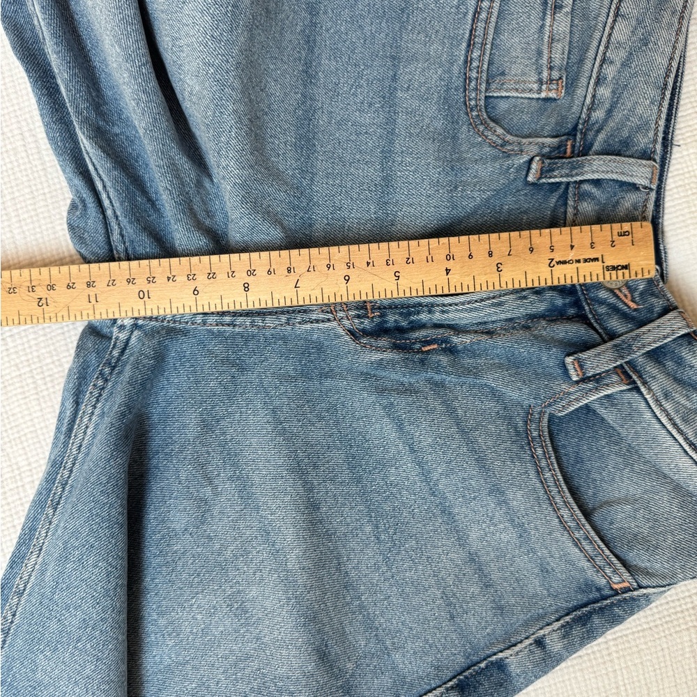 Hollister High Rise Vintage Baggy Ripped Jean Size 00R - Picture 6 of 6